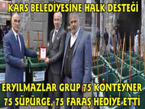 Kars Belediyesi Temizlik Ekiplerine Eryılmaz Gruptan Ekipman Desteği