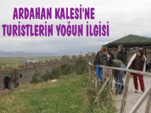 Ardahan Kalesine Turistlerin Yoğun İlgisi