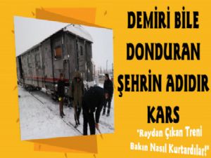 Kars'ta Buz Treni Raydan Çıkarttı