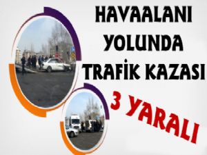 Kars'ta Sağlık Müdürlüğü Aracı Kaza Yaptı, 3 Yaralı