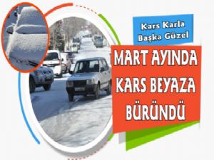 Kars'ta Mart Karı Sürücülere Zor Anlar Yaşattı