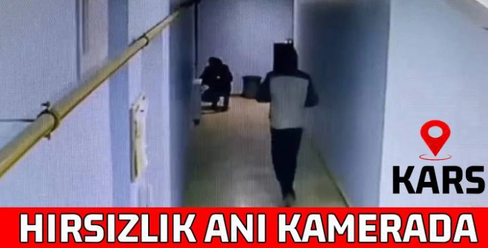 Kar Maskeli Hırsızlar Kameralara Yakalandı