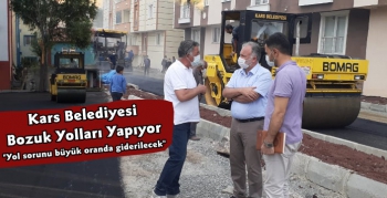 Kars Belediyesi'nin Yol Yapım Çalışmaları Devam Ediyor