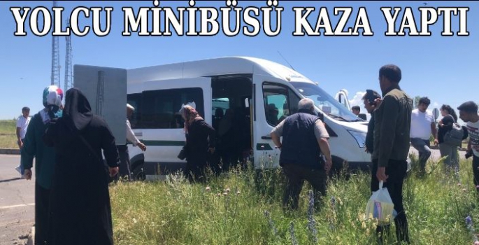 Yolcu Minibüsü Kaza Yaptı 